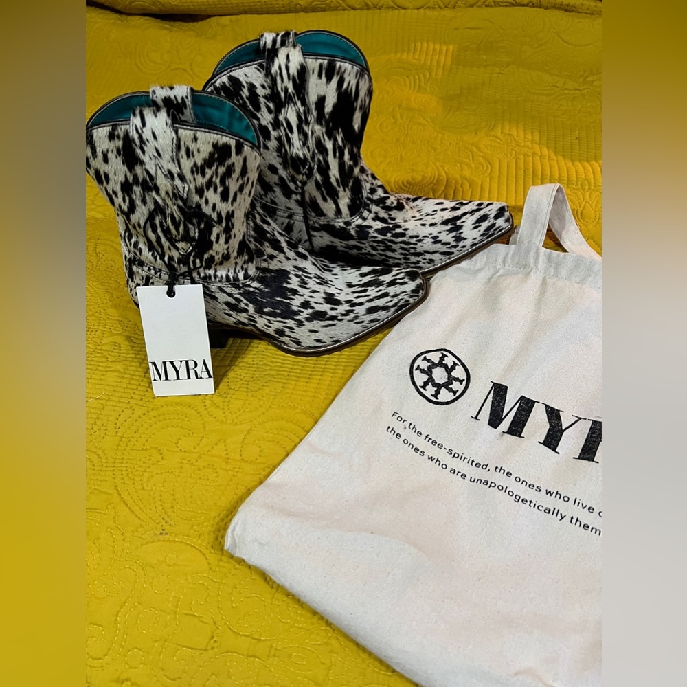 Myra Cowhide ankle boots